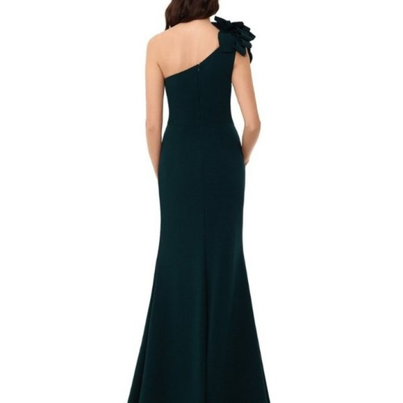 XSCAPE Petite One-Shoulder Floral-Det Green 12P - Picture 6 of 6